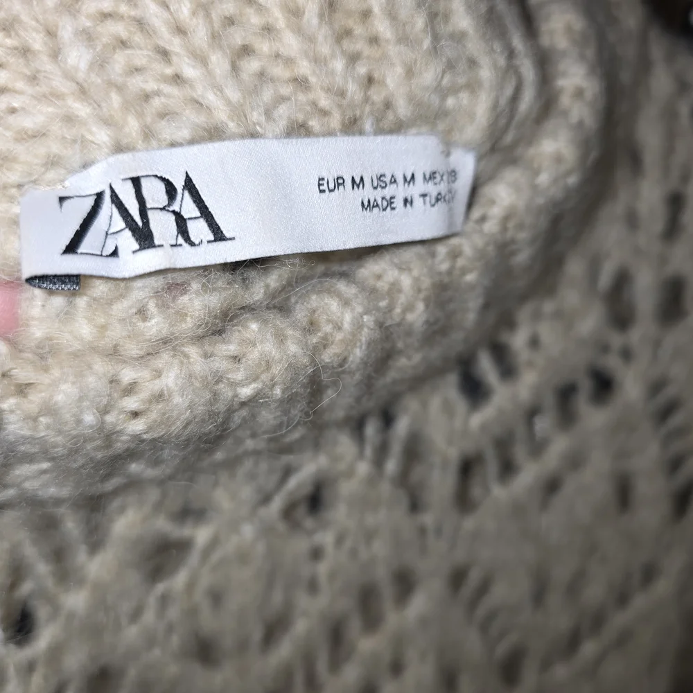 Zara Beige Open-Knit Sweater - Picture 2 of 3